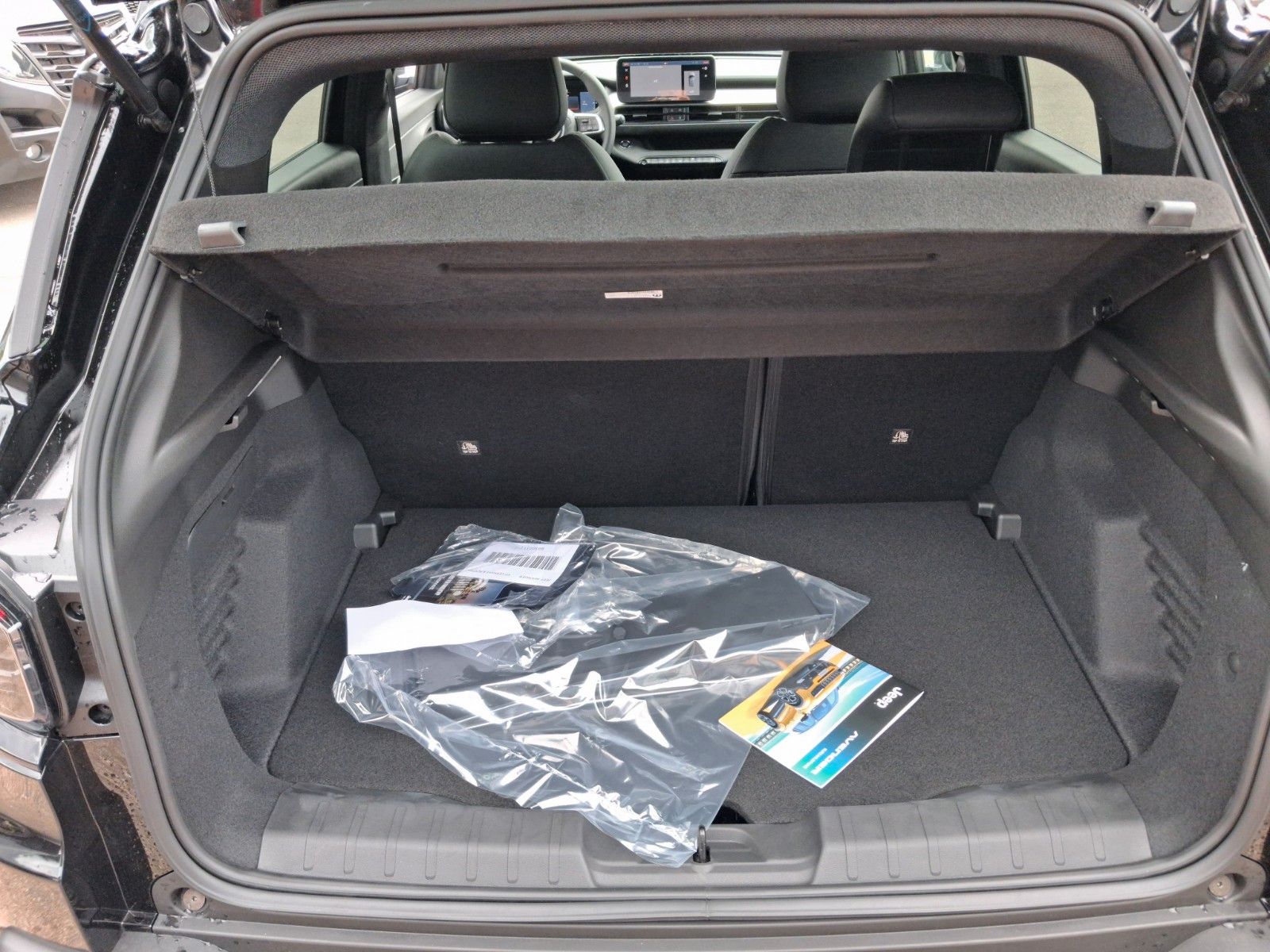 Fahrzeugabbildung Jeep Avenger Altitude Mild-Hybrid Black Edition