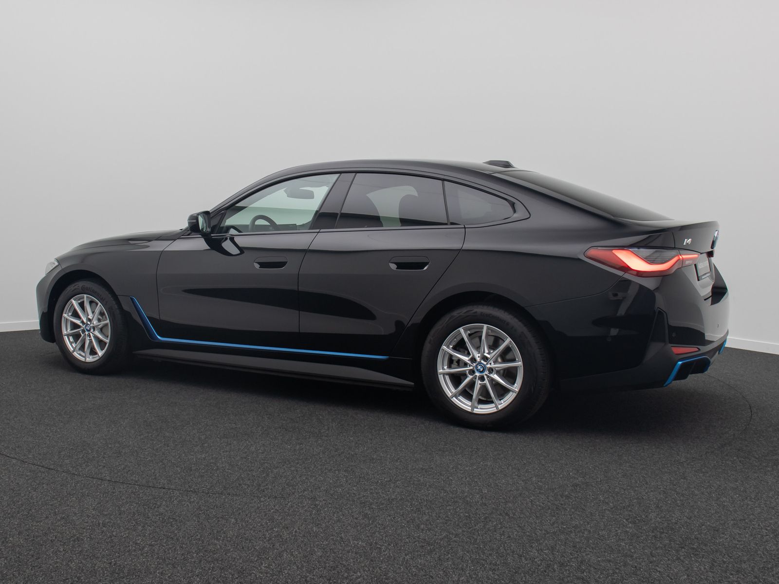 Fahrzeugabbildung BMW i4 eD40 GC Kamera HiFi GeschwindigReg Widscreen