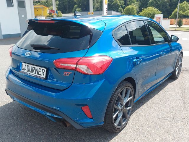 Focus Lim. ST 2.3 EcoBoost Navi LED SHZ
