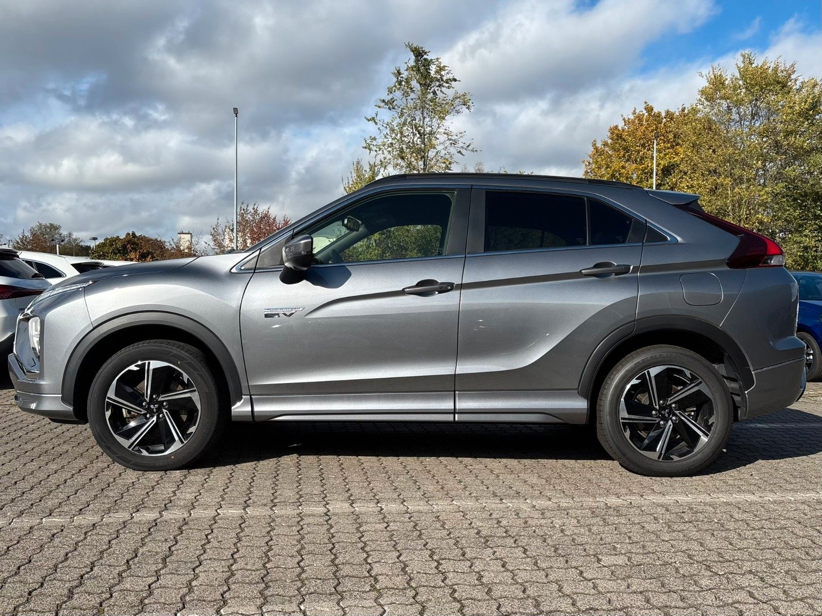 Fahrzeugabbildung Mitsubishi Eclipse Cross PHEV PLUS
