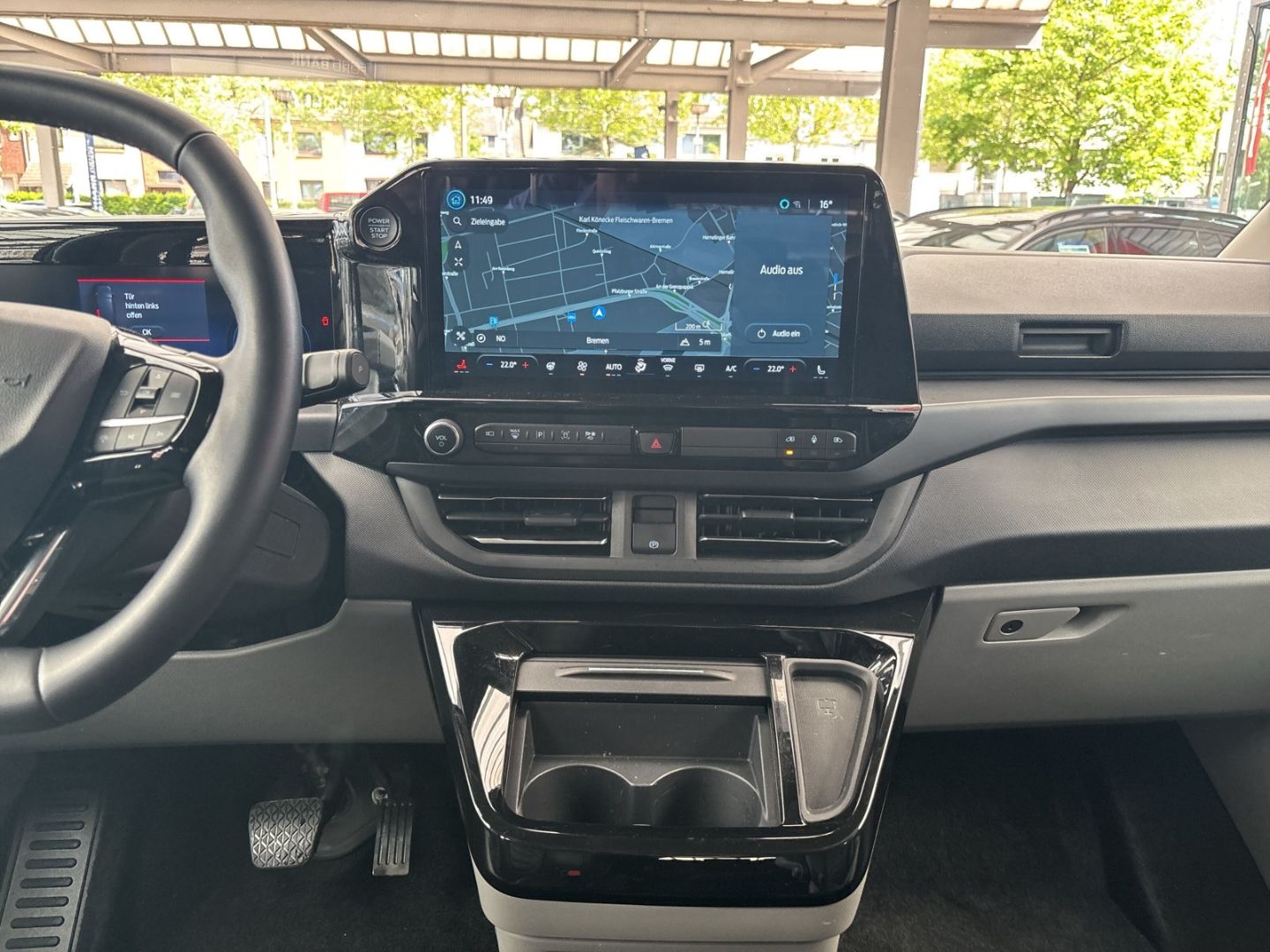 Fahrzeugabbildung Ford Tourneo Custom Bus 320 L1 Titanium X AWD AT Lede