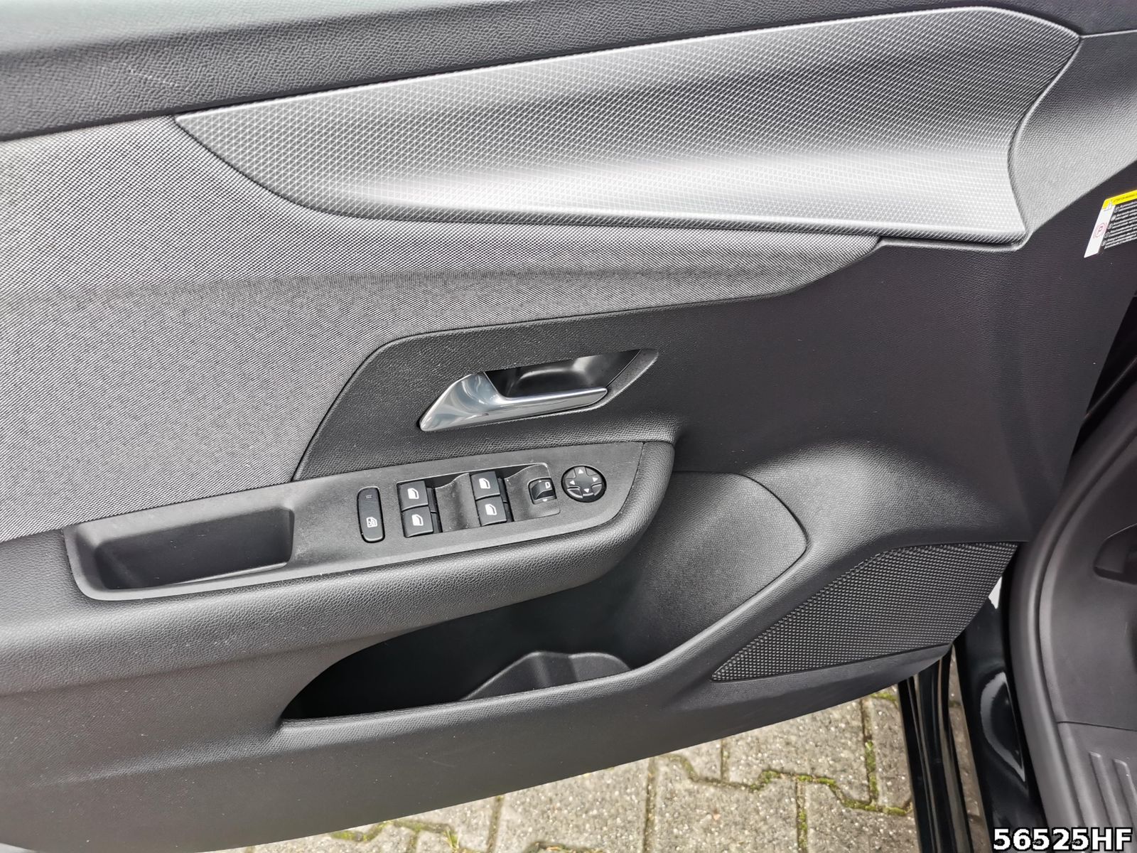 Fahrzeugabbildung Opel Mokka-e Edition*Sitzhzg*PDC hi+Cam*LED*Carplay*