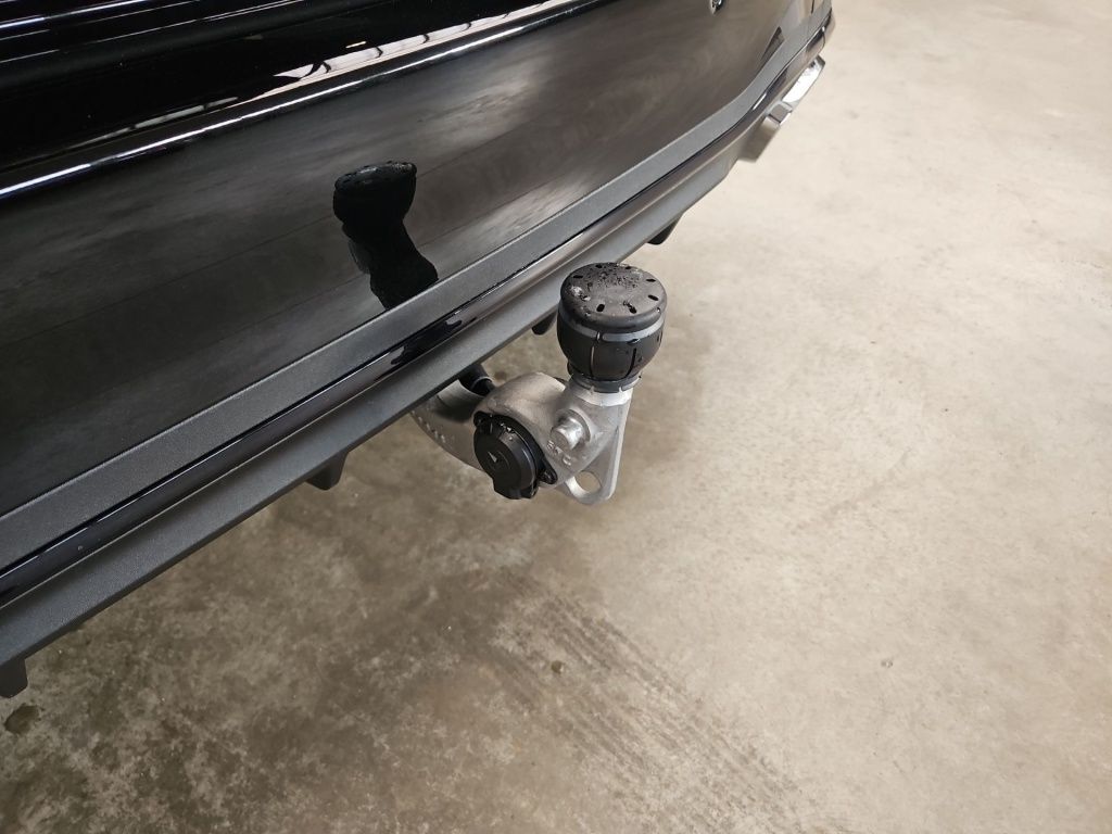 Fahrzeugabbildung Mercedes-Benz C 180 T-Modell +EDITION-AMG+NIGHT+AHK+WINTER+360