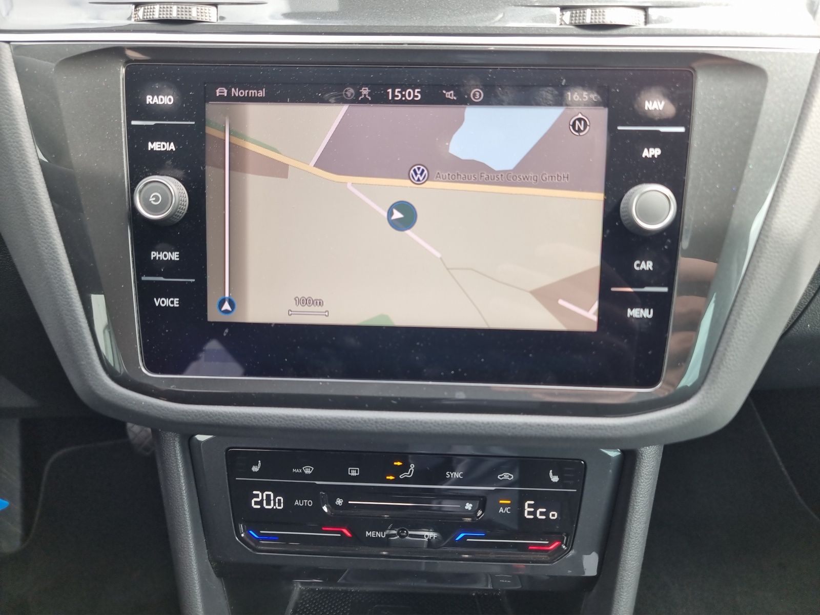 Fahrzeugabbildung Volkswagen Tiguan Elegance eHybrid DSG IQ.Light ACC 18" AHK
