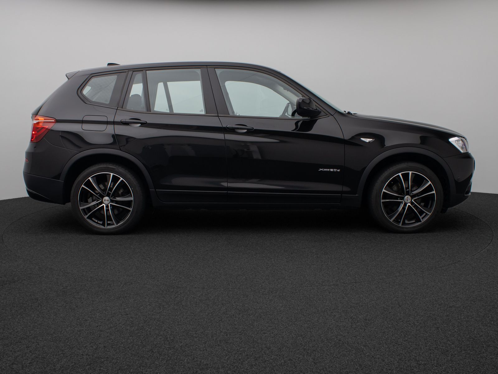 Fahrzeugabbildung BMW X3 xD20d Navi Sitzhzg PDC Tempomat 8Fach