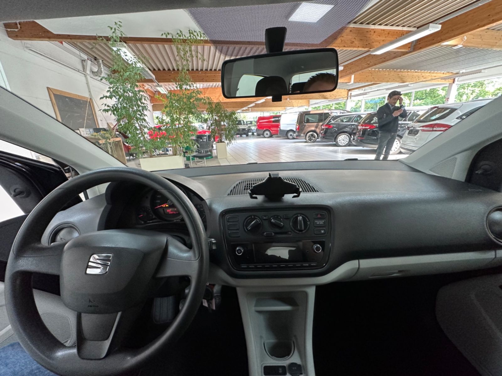 Fahrzeugabbildung SEAT Mii Style*Klima*Radio*el.Fenster*Sitzheizung*