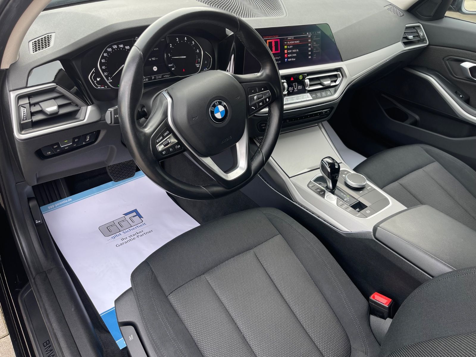 BMW 318 i Limousine Advantage Heckspoiler M-Felgen foto 15