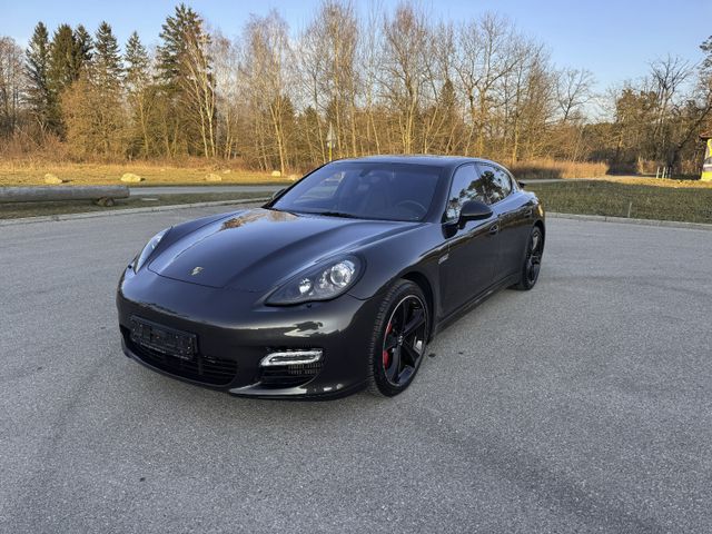 Porsche Panamera Turbo