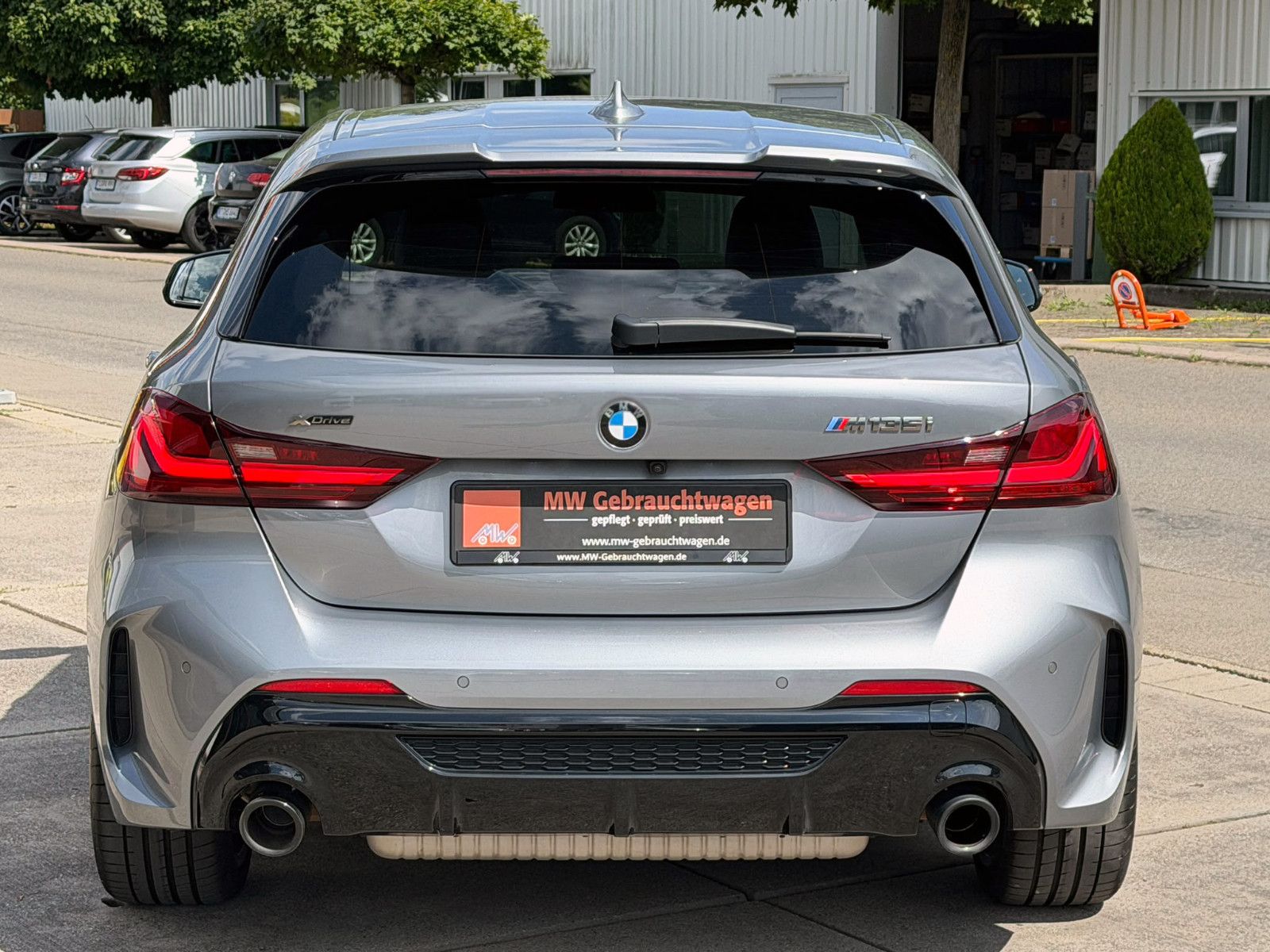 Fahrzeugabbildung BMW M135i Steptr. xDrive M-Perf. ACC KAM HUD PANO BT
