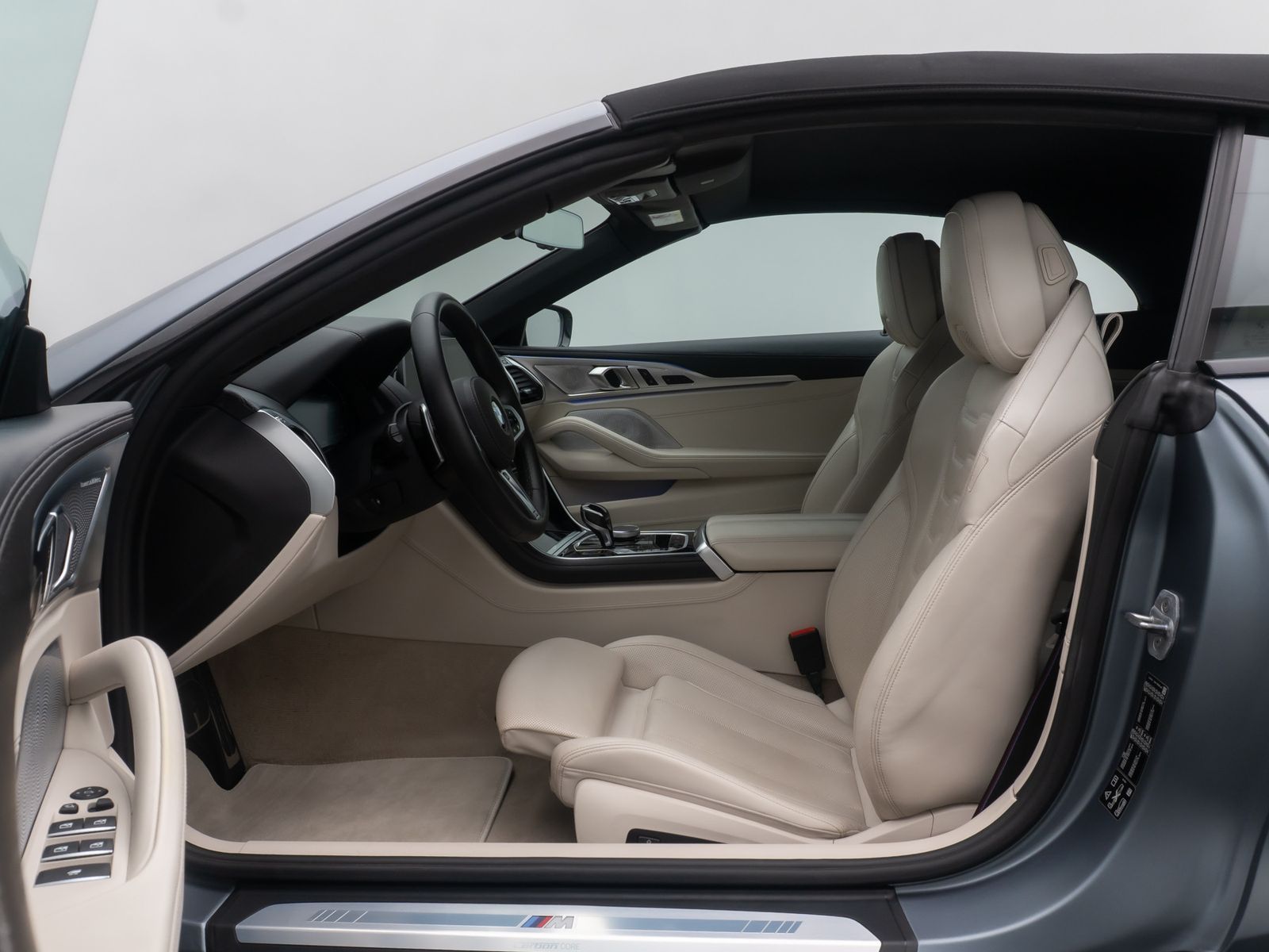 Fahrzeugabbildung BMW 840d xD Cabrio Individual B&W SoftClos HUD VOLL