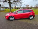 Ford Focus 1,6 EcoBoost 134kW Titanium - Ford Focus aus 2011: Limousine
