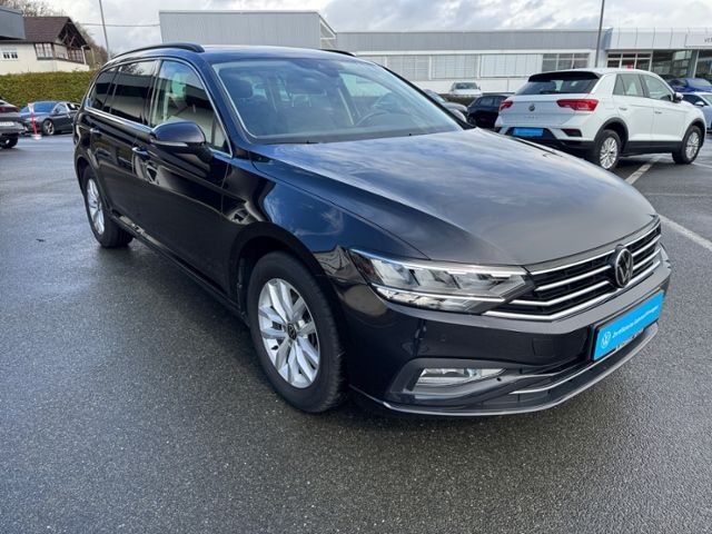Fahrzeugabbildung Volkswagen Passat Variant Business 2.0 TDI DSG KLIMA LED NA