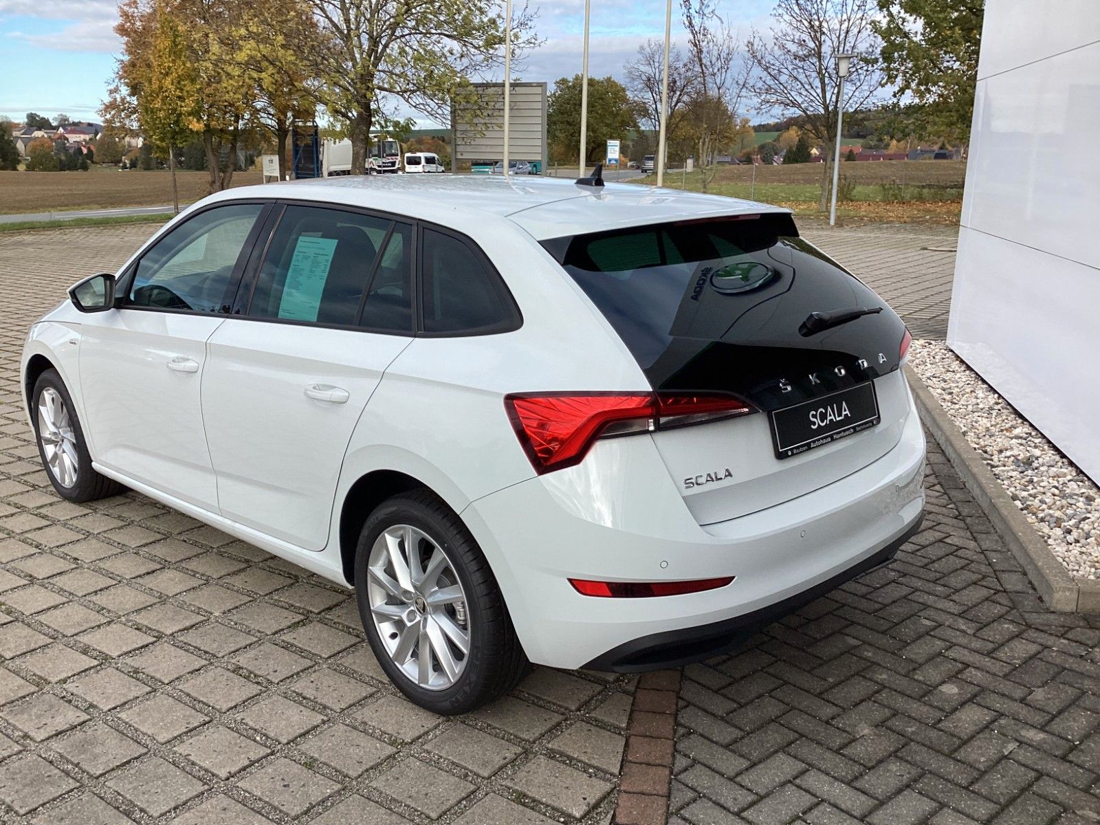 Fahrzeugabbildung SKODA Scala Tour 1.5 TSI 110 KW 6-Gang