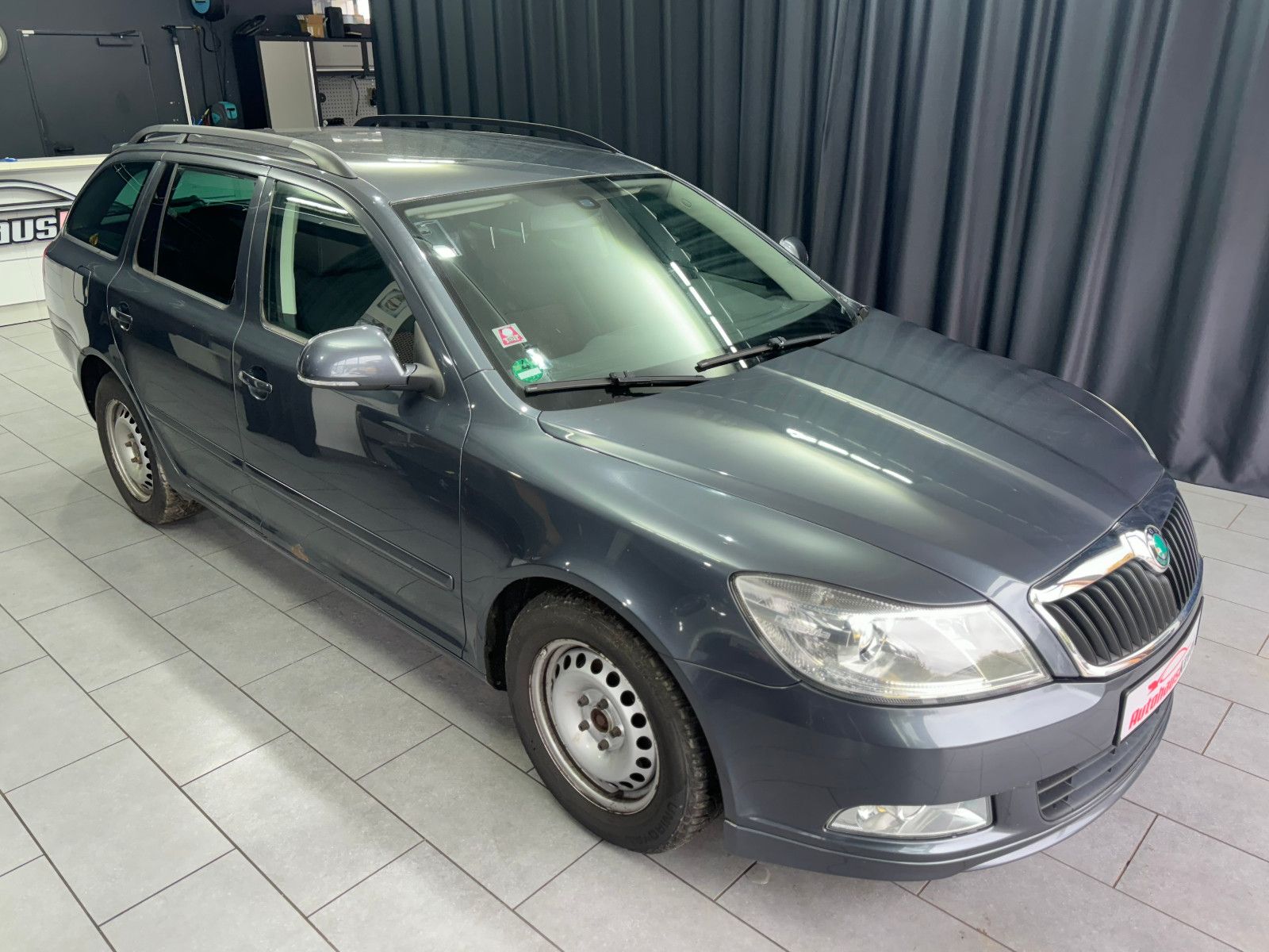 Fahrzeugabbildung SKODA Octavia Combi Sport Edition TÜV 09/2025