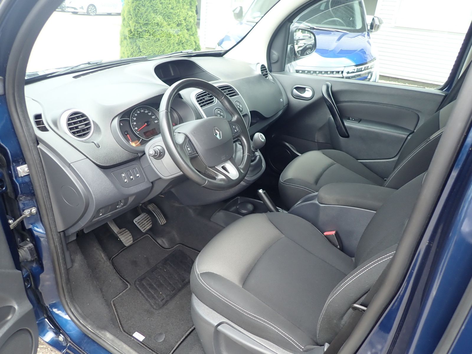 Fahrzeugabbildung Renault Kangoo Limited Deluxe/ALLWETTER/EPH/AC/BC
