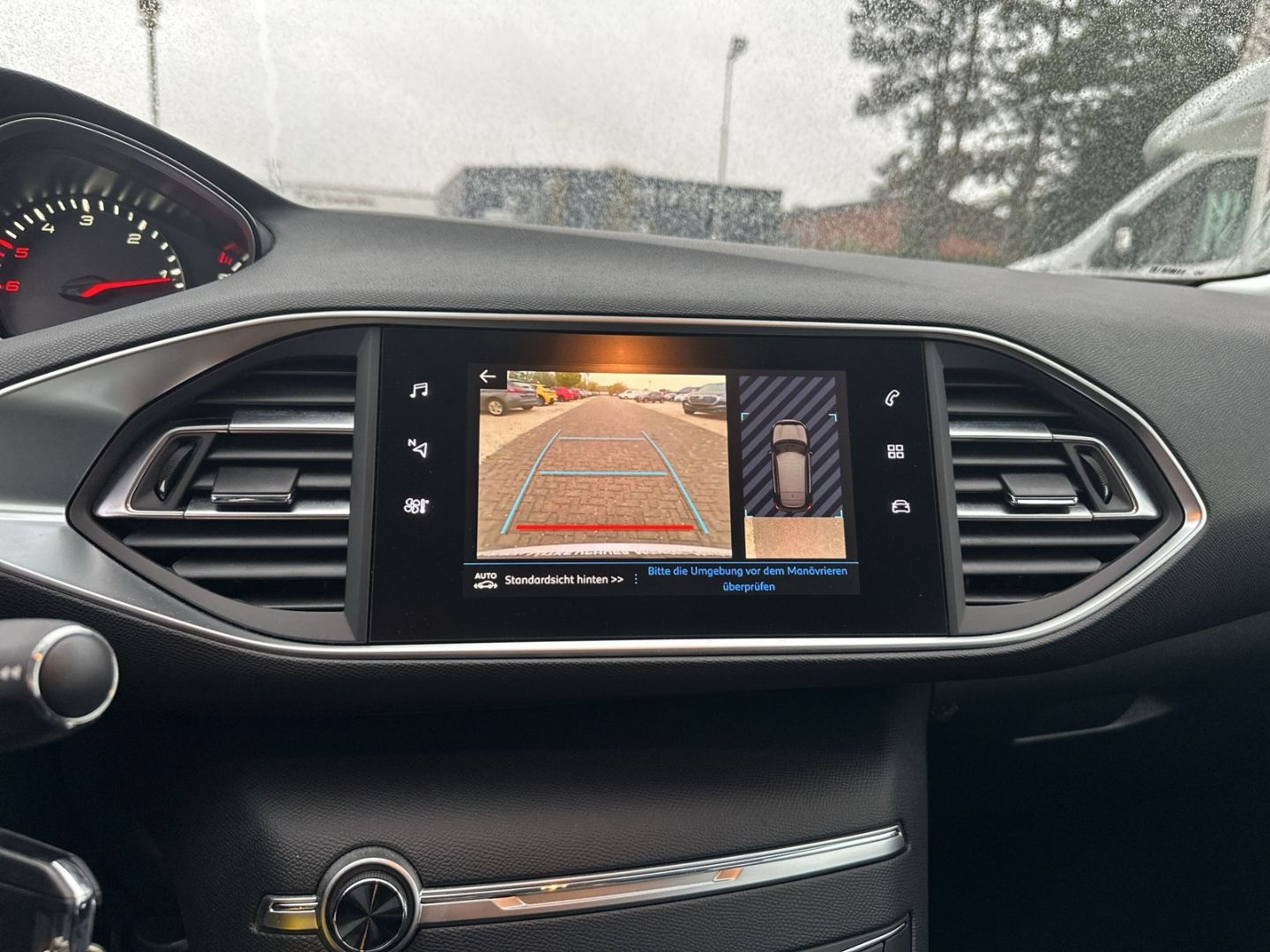 Fahrzeugabbildung Peugeot 308 Active BlueHDi 130 Navi SHZ Rückfahrkam.