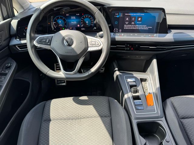 Golf VIII United 2.0 TDI DSG ACC/AHK/APP/NAVI/SH