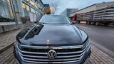 Volkswagen  V6 TDI 4M LUFTFED.NACHTS,HEAD-UP, AHK,MASSAGE - Volkswagen Touareg: Firmenfahrzeug