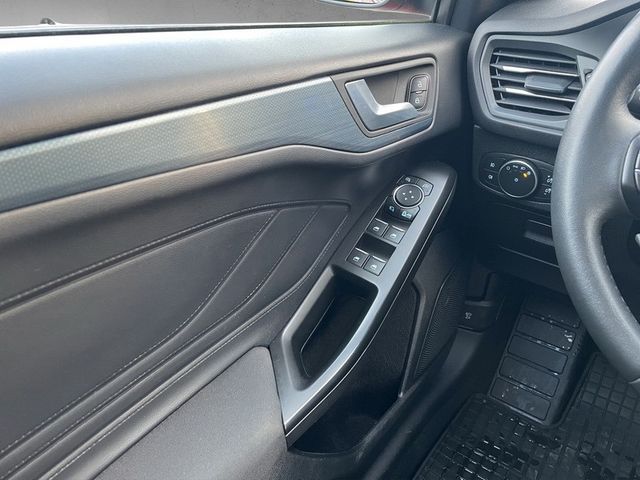 Ford Focus Turnier 1.5 Active X *AHK*ACC*BLIS*CAM*HUD