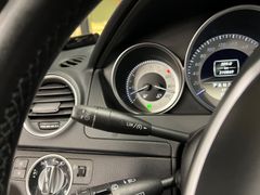 MERCEDES-BENZ C 220 T CDI / DESIGNO / HARMAN KARDON/ AUTOM./ MERCEDES-BENZ C 220 T CDI / DESIGNO / HARMAN KARDON/ AUTOM./