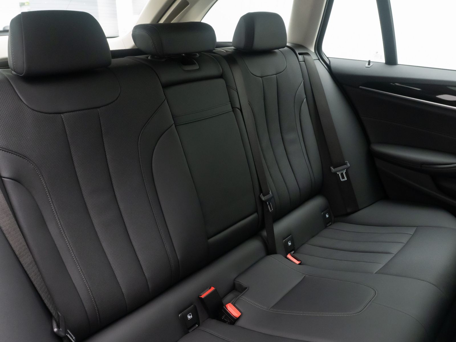 Fahrzeugabbildung BMW 530d Alarm 4xKlima DAB Kamera Panorama Sportsitz