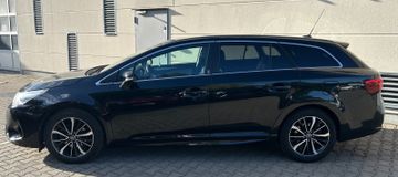 Toyota Avensis - 2