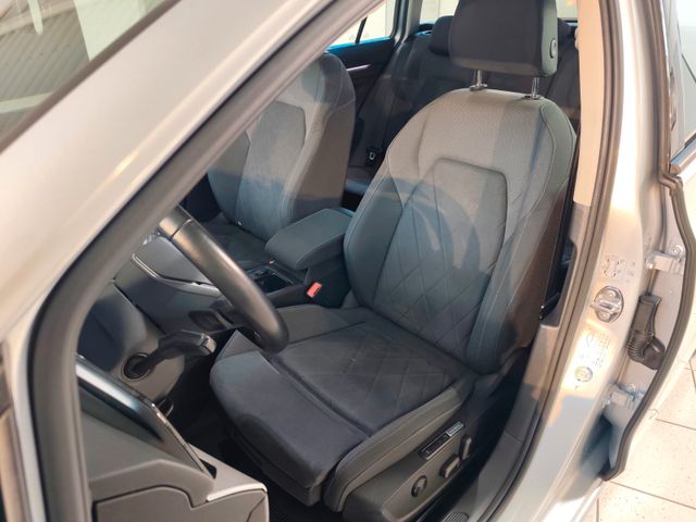 Golf VIII Variant 1.5 eTSI DSG *Massage*Standh*