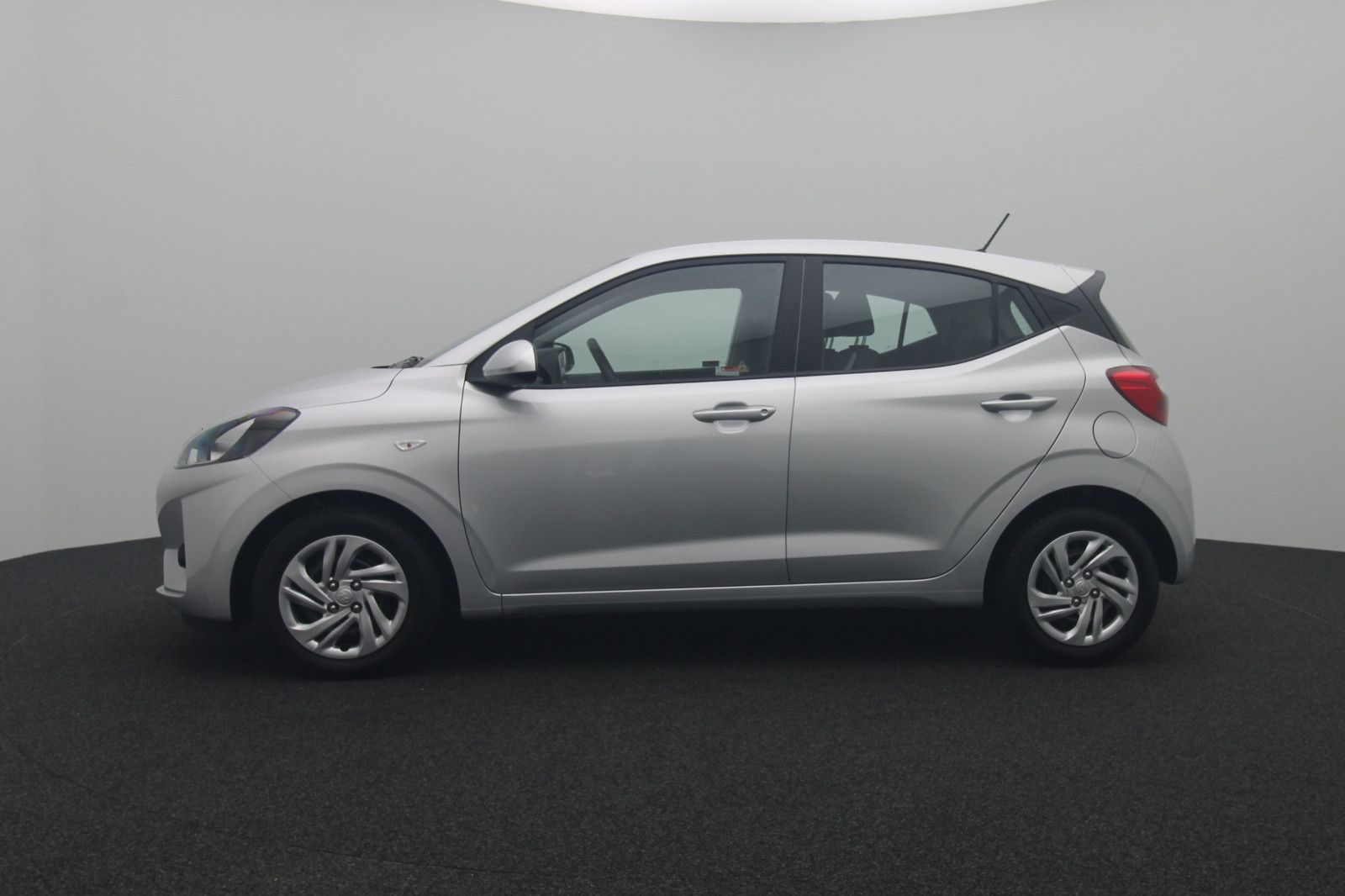 Fahrzeugabbildung Hyundai i10 Select SHZ LHZ LDA TEMPO