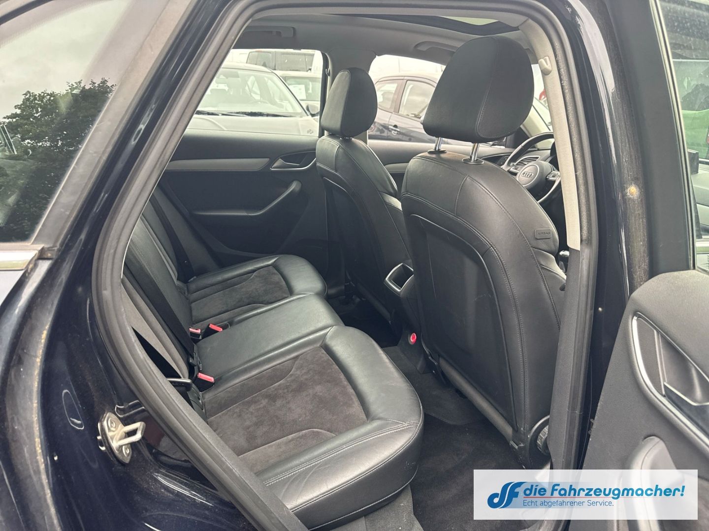 Fahrzeugabbildung Audi Q3 2.0 TDI El. Panodach Leder Soundsystem *EXPOR