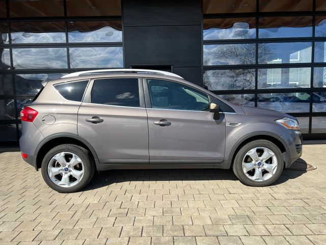 Ford Kuga Titanium Standheizung Pano Ank Allrad