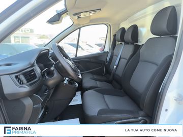 Renault Trafic - 8
