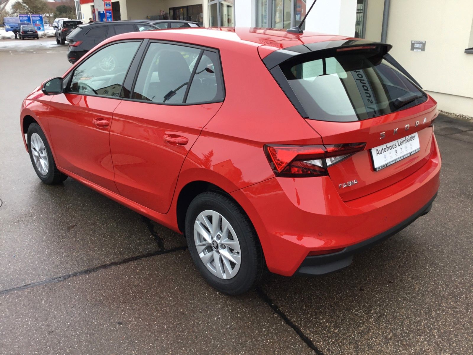 Fahrzeugabbildung SKODA Fabia 1.0l TSI DSG Selection+15"+LED+Sitzheizung