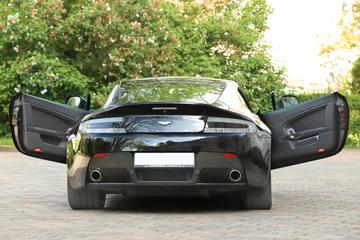2009 Aston Martin V12 VANTAGE 照片 5