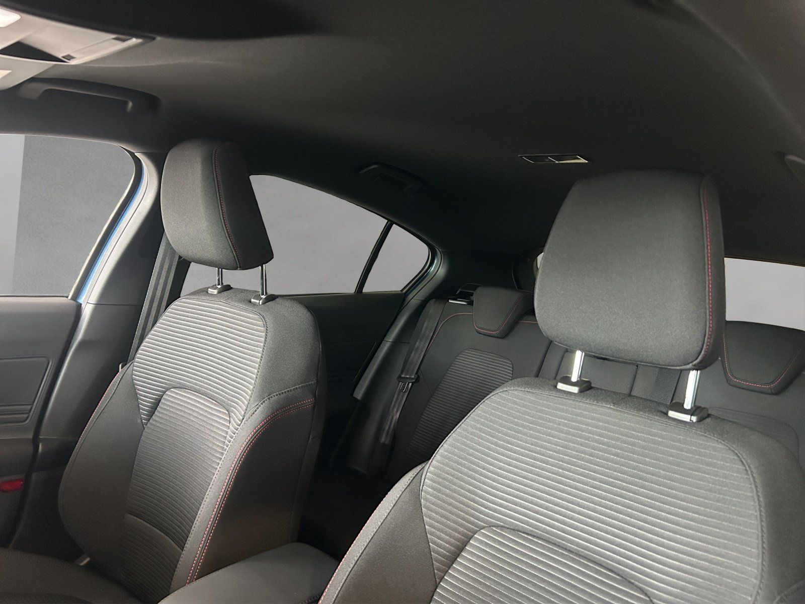 Fahrzeugabbildung Ford Focus 1.0 EcoBoost Mild-Hybrid ST-Line X S/S (EU