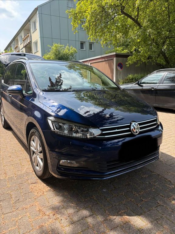 Image of Volkswagen Touran