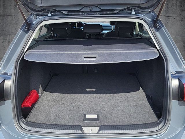 Golf VIII Variant 2.0TDI Aut. Kamera AHK Navi