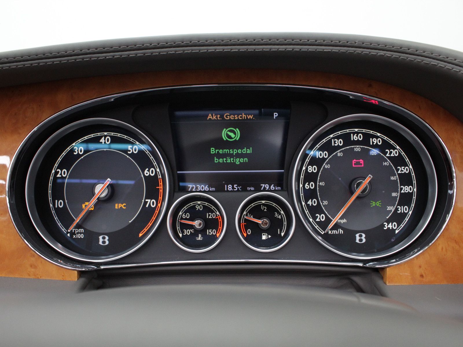 Fahrzeugabbildung Bentley Continental GTC/SCHECKHEFT/MASSAGE/KAMERA