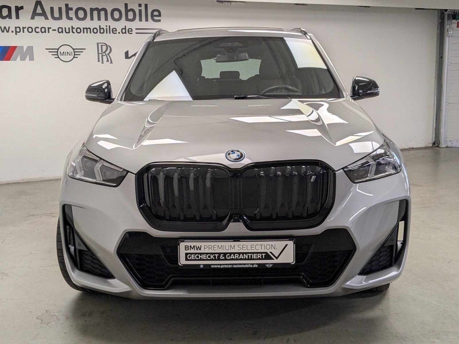 BMW iX1 xDrive30 M Sport HUD PANO ACC AHK DA Prof. 3 foto 3
