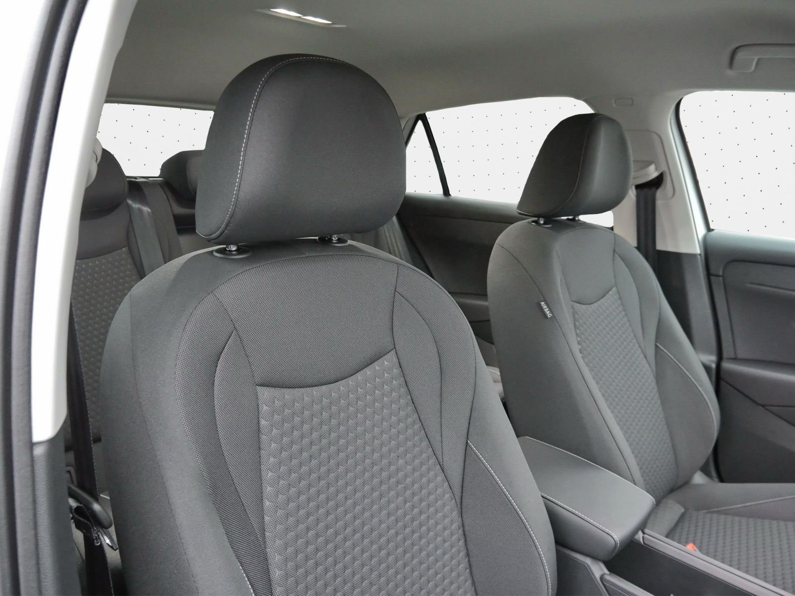 Volkswagen T-Roc - Bild 9