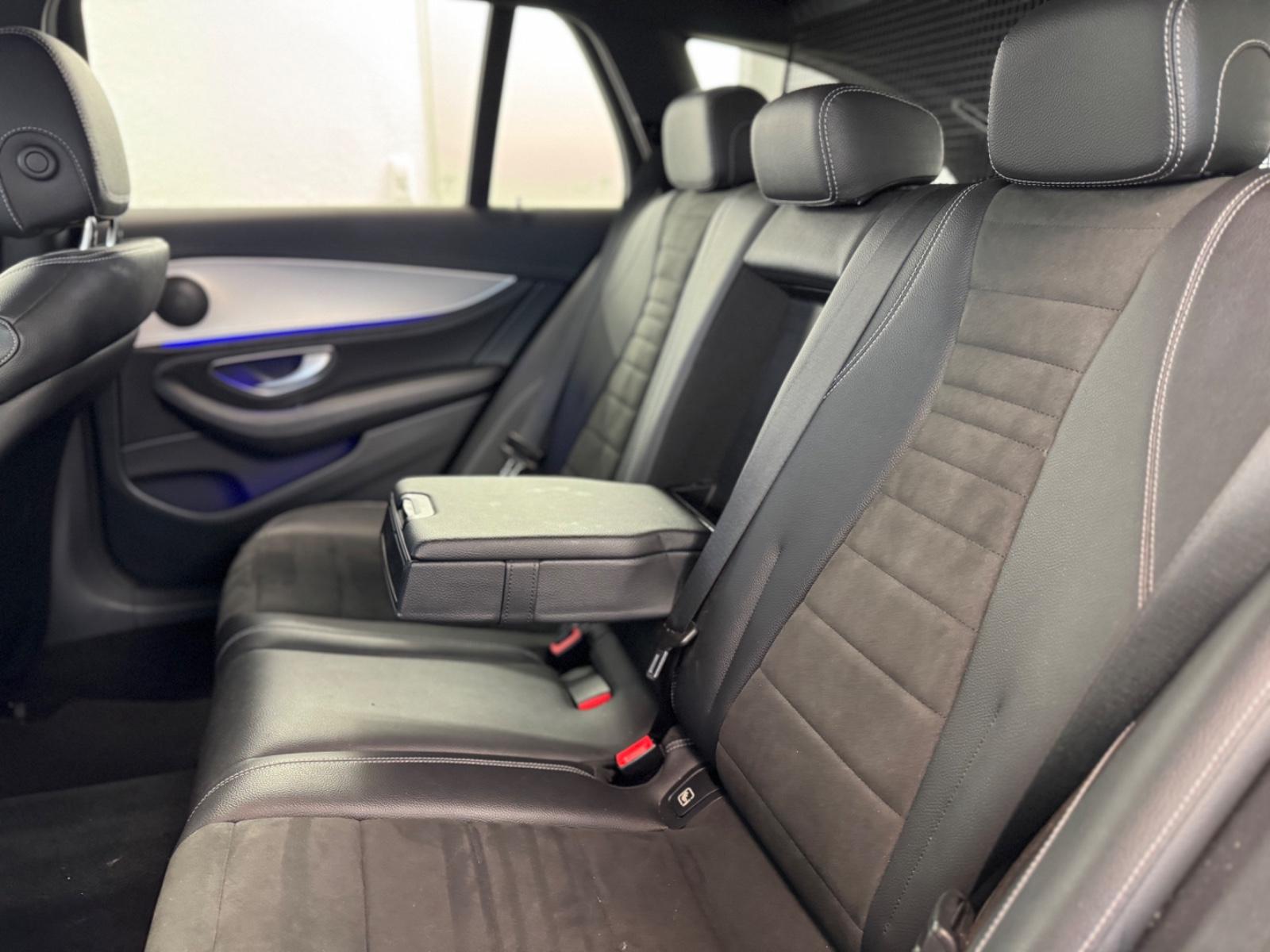 Mercedes-Benz E 220d T-Modell *AMG*Carplay*Ambiente*