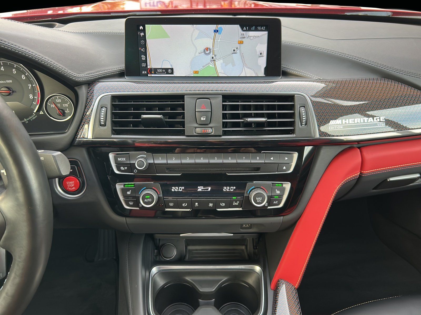 Fahrzeugabbildung BMW M4 DKG HERITAGE 1/750 COMPETITION/PREM.-SE-02/27