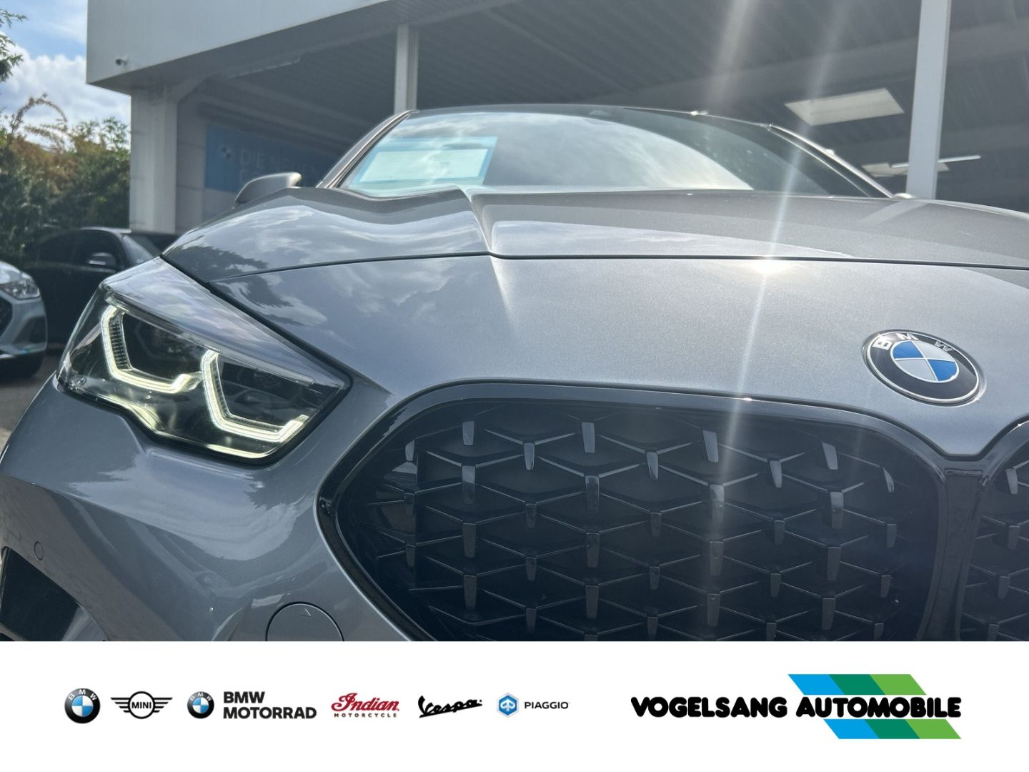 Fahrzeugabbildung BMW M235i xDrive Gran Coupe Park-Assistent Head-Up H