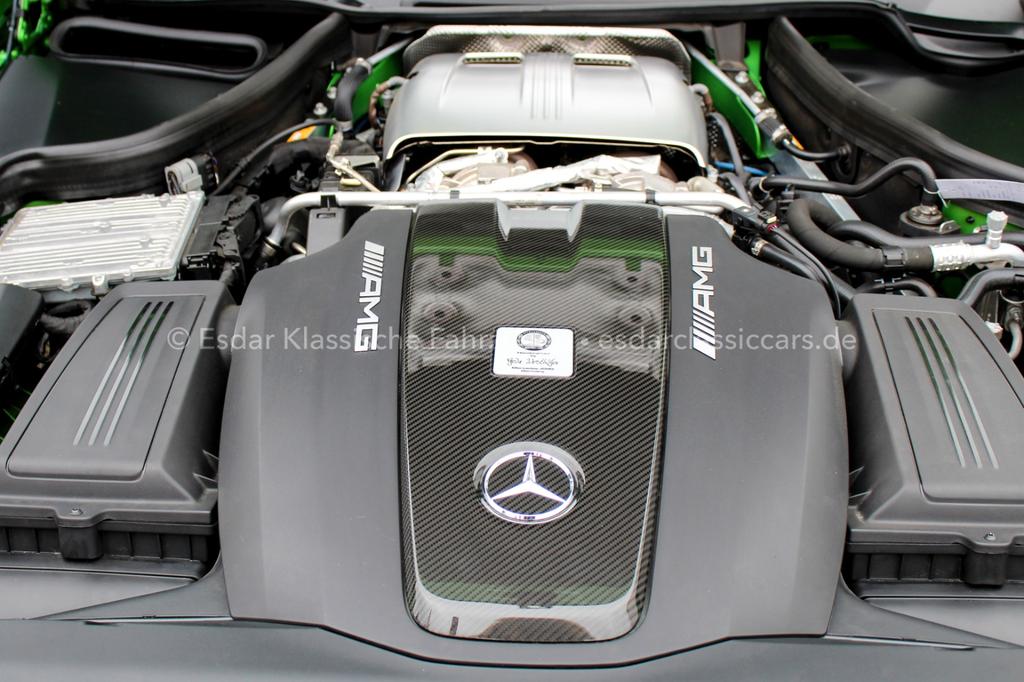 Mercedes-Benz AMG GT R