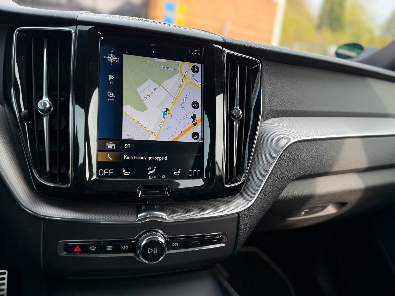 VOLVO XC 60 XC60 R Design AWD 360°/PANO – Ansicht 31