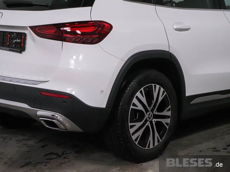 MERCEDES-BENZ GLA 180 – Bild 4