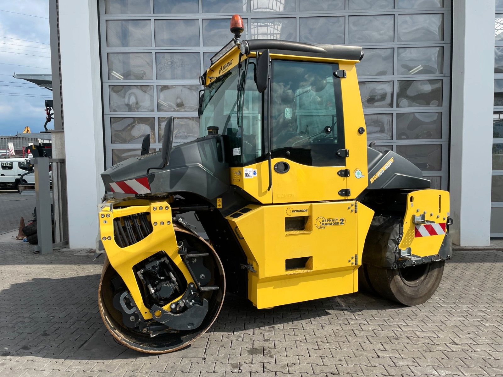 Fahrzeugabbildung BOMAG BW 154 ACP-4i AM / nur 1.459h / Asphalt Manager