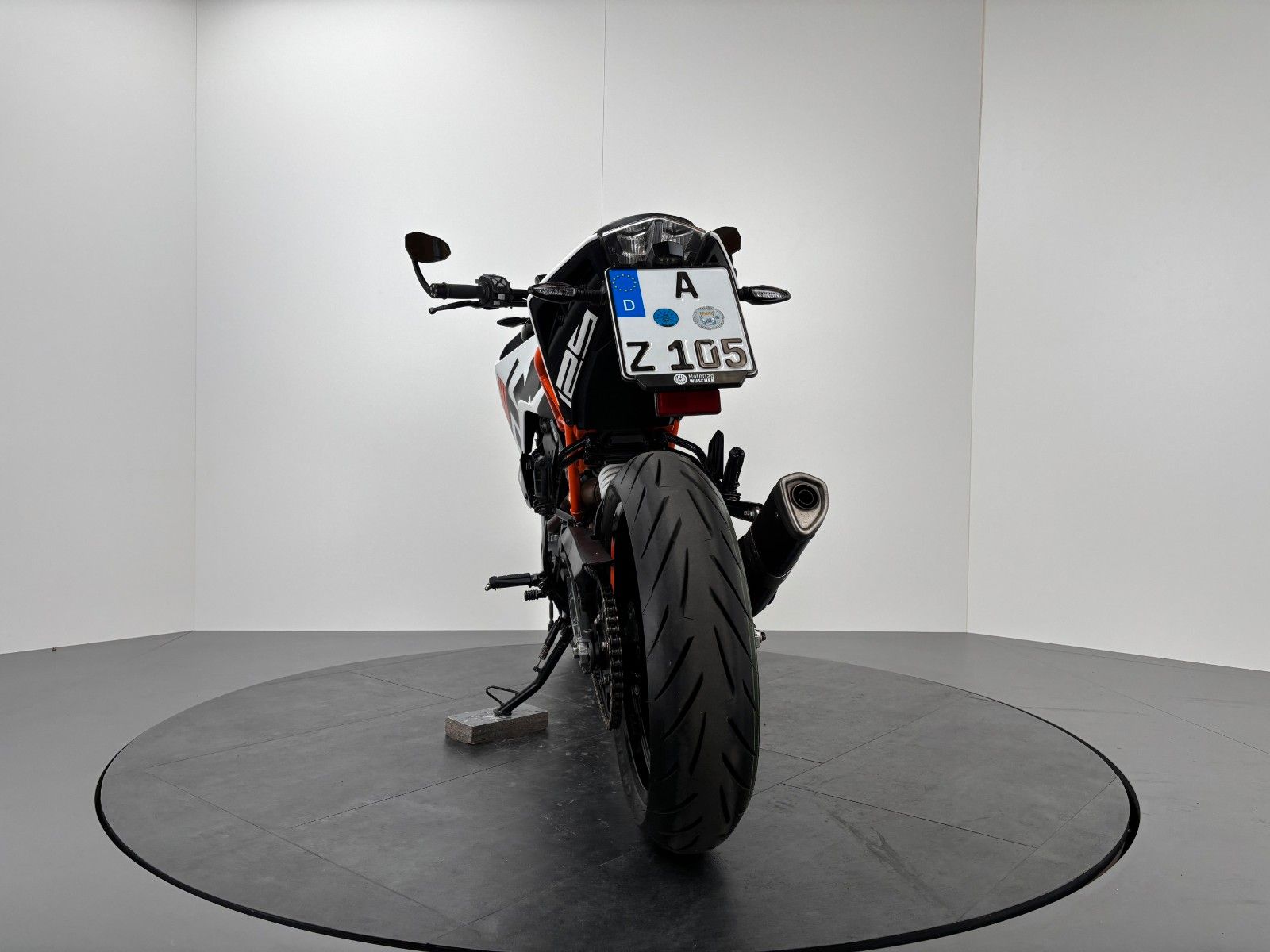 Fahrzeugabbildung KTM DUKE 125 *SERVICE NEU *KURZES HECK