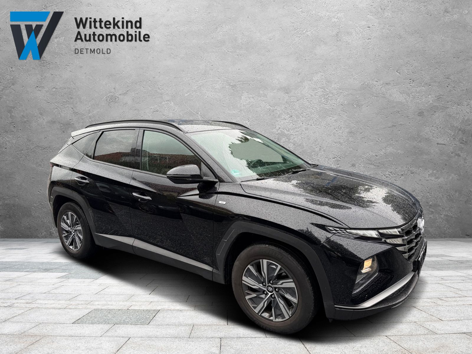 Hyundai TUCSON - 1