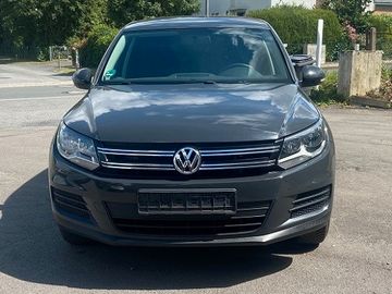 Volkswagen Tiguan - 2