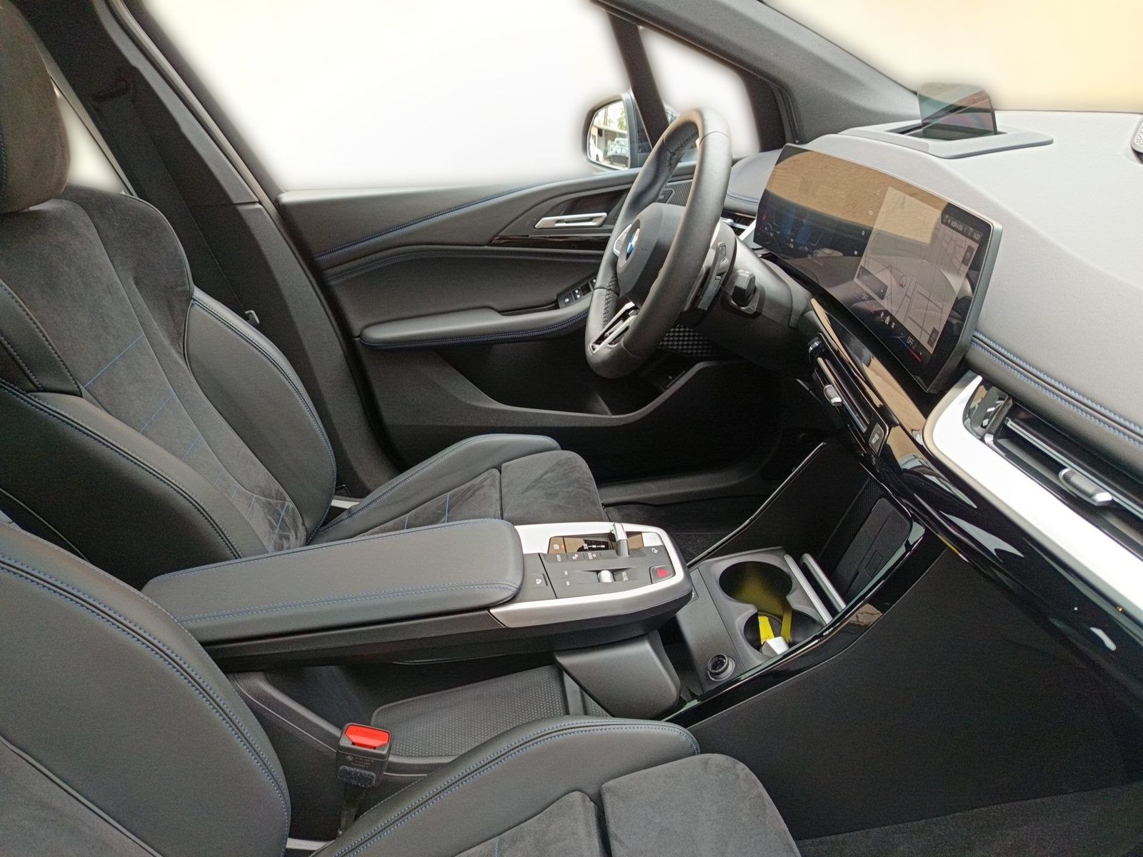 BMW 223 Active Tourer - Bild 26